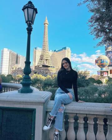 Ansley Spinks on her social media.